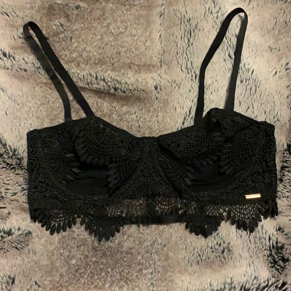Gorgeous black lace Bluebella bra NWOT